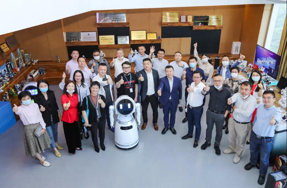顺势而为，乘势而上丨深商AI智能机器人产业联盟走进优必选